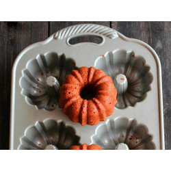 Molde 6 Mini 65th Anniversary Bundt de Nordic Ware