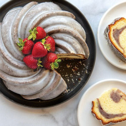 Molde Swirl Bundt Nordic Ware